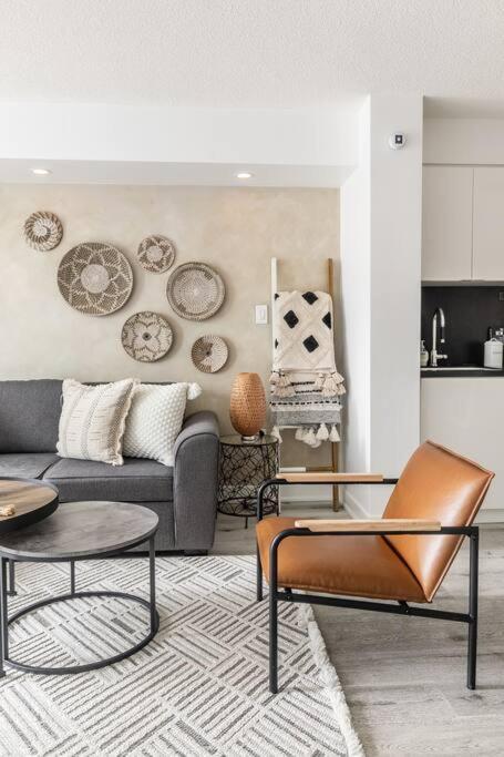 Luxury Suite Downtown Toronto Near Cn Tower Bagian luar foto