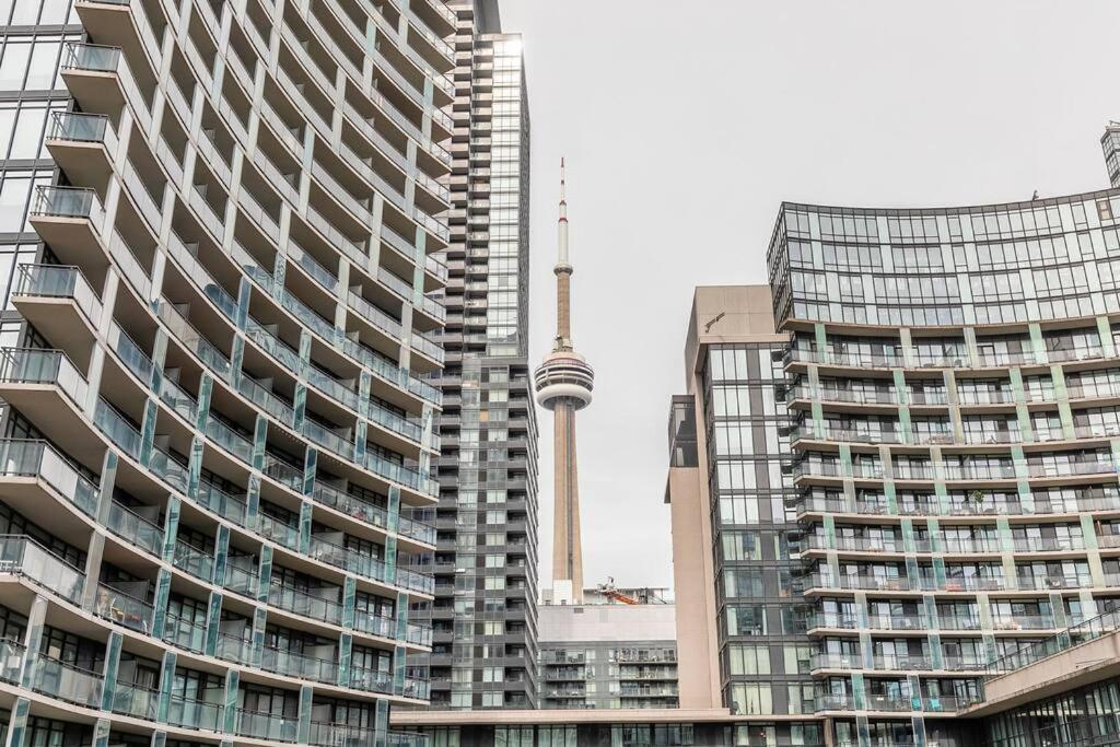 Luxury Suite Downtown Toronto Near Cn Tower Bagian luar foto